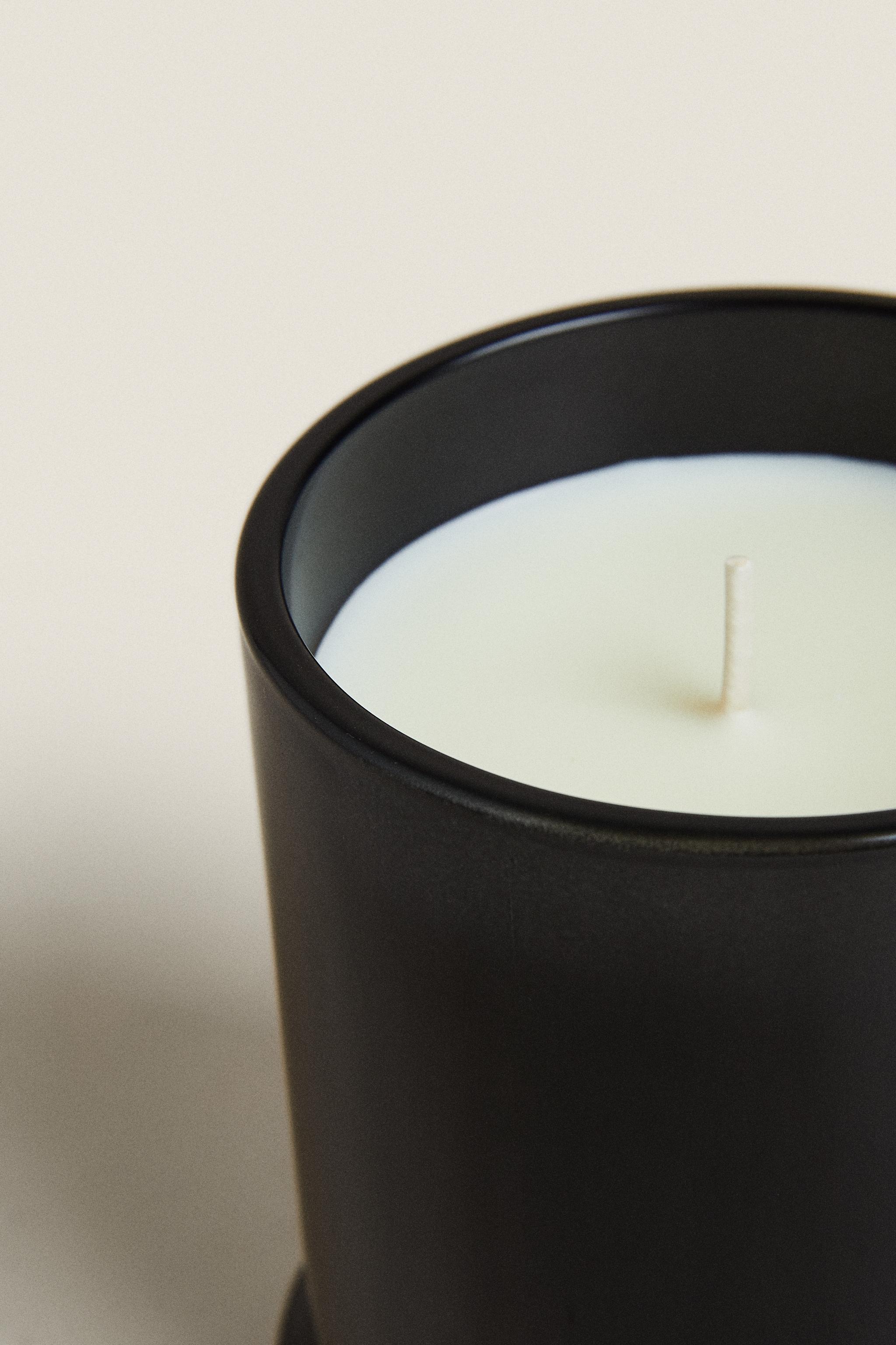 (350 G) CEDAR WOOD SCENTED CANDLE